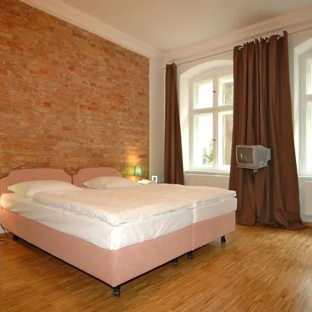 Hotel Schall & Rauch 3*